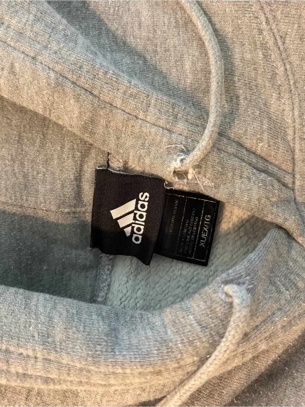 adidas Gray Los Angeles Lakers Pullover Sweatshirt with Yellow Logo